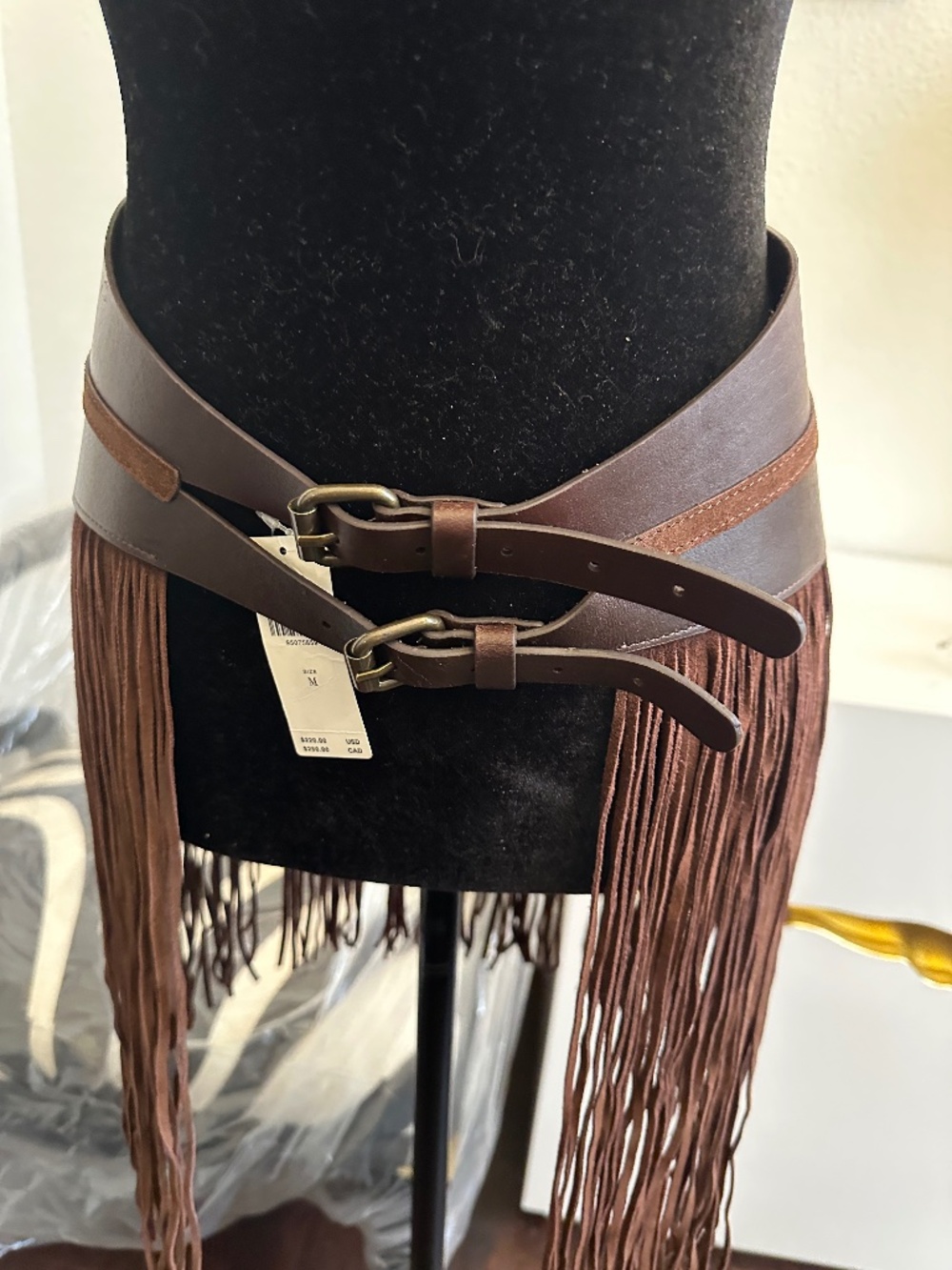 NWT ANTHROPOLOGIE, BROWN LEATHER FRINGE BELT M♥️🔥🥰